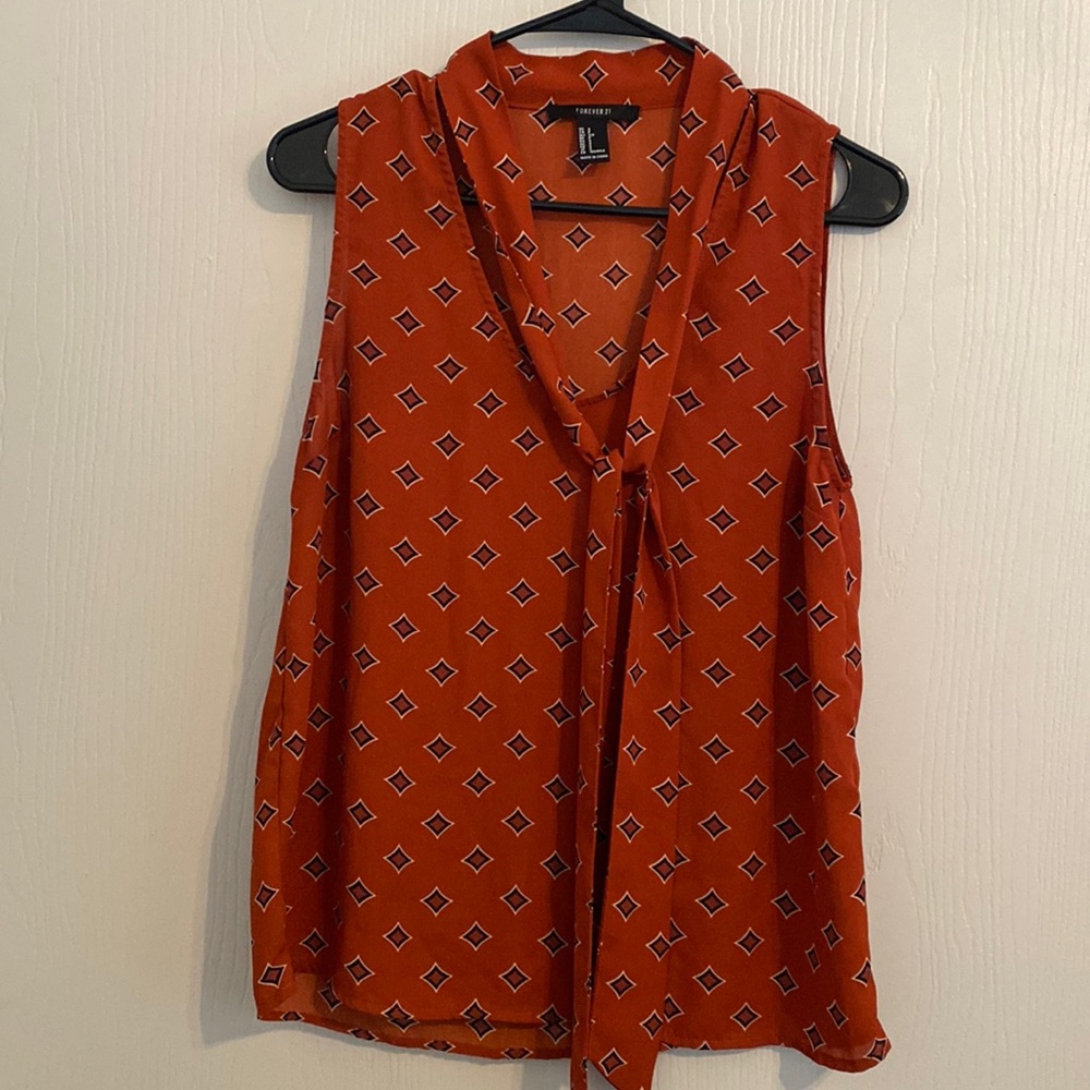 Sleeveless dress blouse